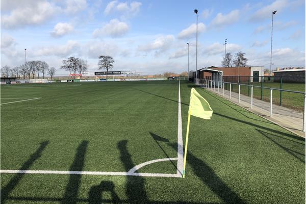 Aanleg kunstgras voetbalveld - Sportinfrabouw NV